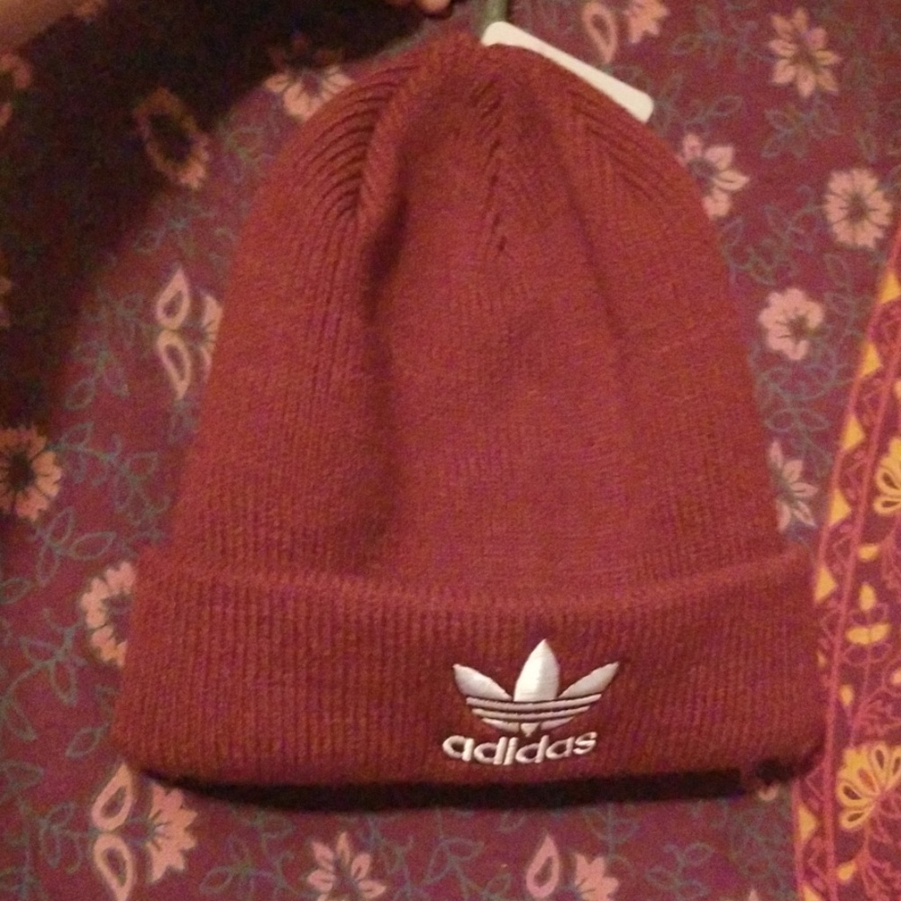 🍁Adidas Beanie🍁